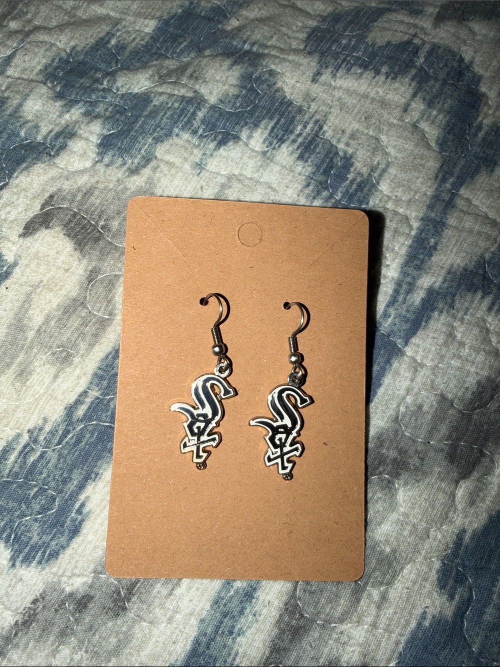 Chicago White Sox Silver and White Sports Logo Drop Earrings - Women Accessories